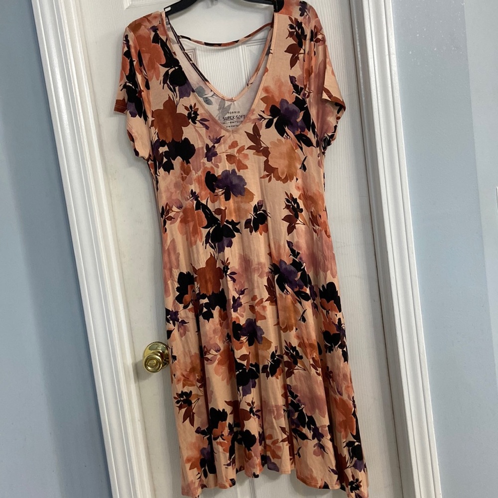 Beautiful, super soft dress - Torrid Size 1 - Excellent condition!!